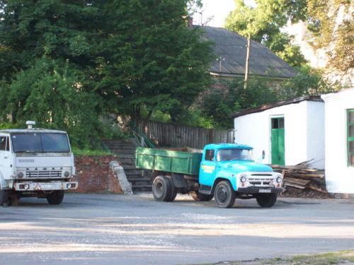 ГАЗ-53 в дворі автошколи. 2009 рік.
